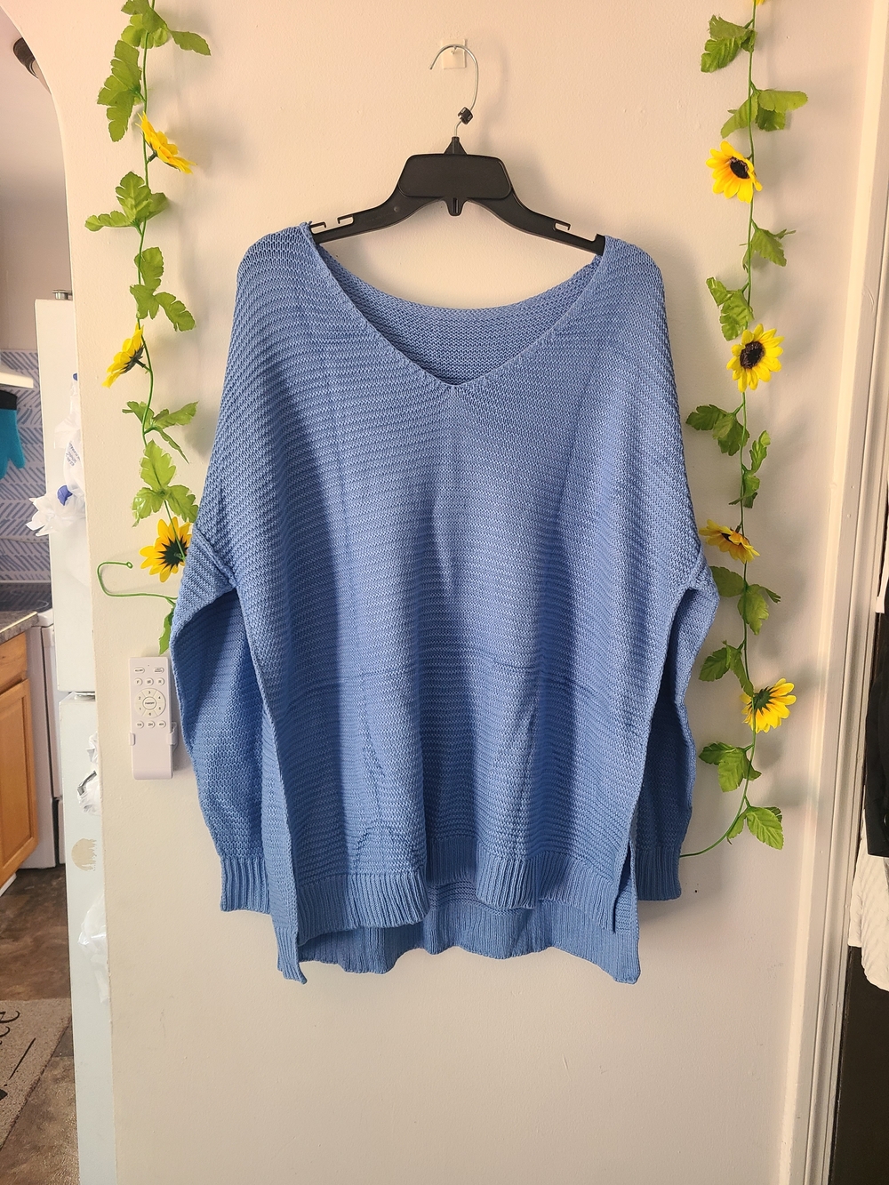 Nwot Xlarge blue knit oversized V-neck sweater